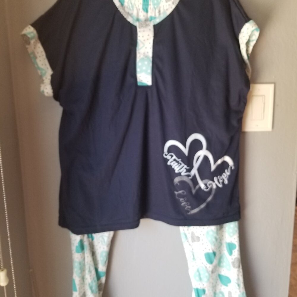 PIJAMAS - Picture 3 of 3